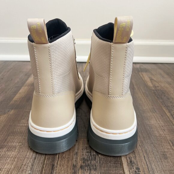 Dr. Martens Women's Combs W 6 Eyelet Combat Boots Parchment Beige 40/60 Size 11 - Picture 7 of 12